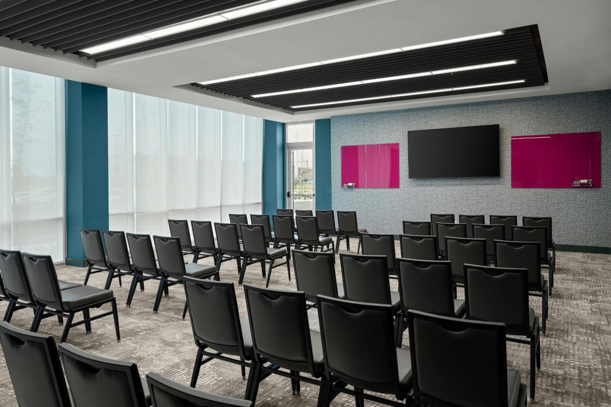 Aloft Orlando Lake Nona Екстериор снимка